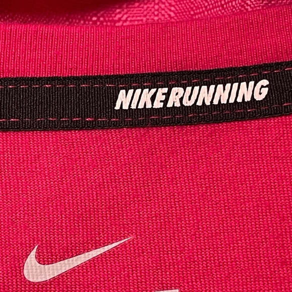 NIKE RUNNING DRI-FIT V-NECK TEE SIZE M - Picture 12 of 12